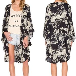 Black and white flowered Kimono